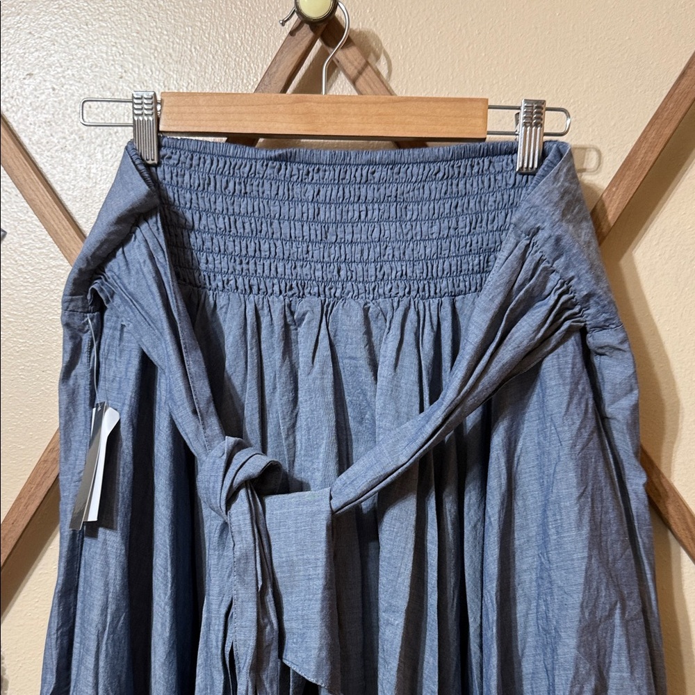 Chelsea & Theodore Asymmetrical Gray Skirt - Picture 6 of 6